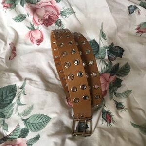 PLAIN BROWN GROMMET BELT